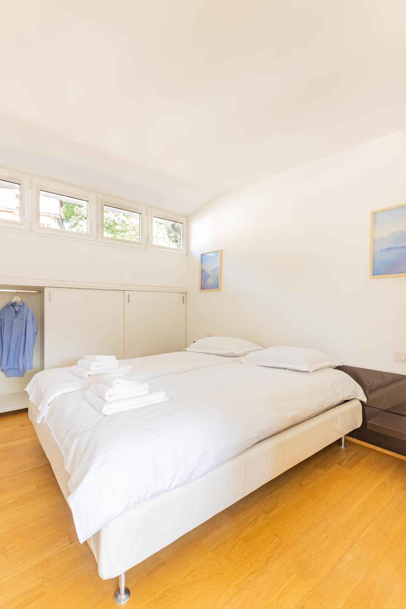 Apartament Casa Madlen - Bright Attic With Marvelous View Campione dʼItalia Zewnętrze zdjęcie